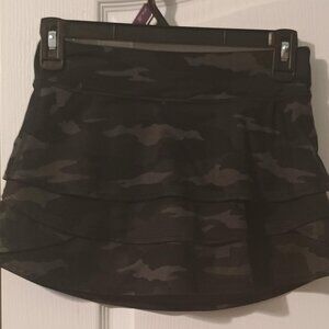 Athleta Girl/Swing Skort/Girls M 8-10/Black Gray Camo/Athletic Activewear
